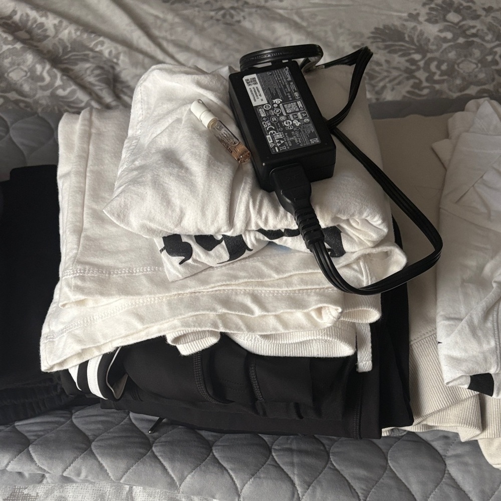 Bundle for Bre- Black and White